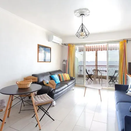 Apartment Seafront Furnished Flat