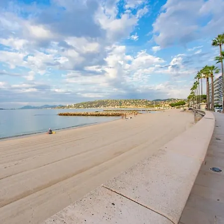 Seafront Furnished Flat Apartment *